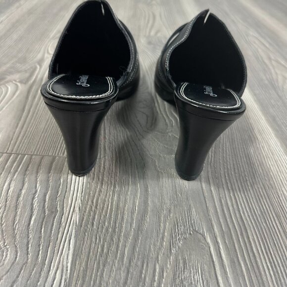 St. John’s Bay Black Leather Mule Clogs with Buckle – Size 8 - Picture 3 of 5